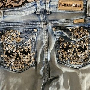 Skull platinum plush size 9 jeans